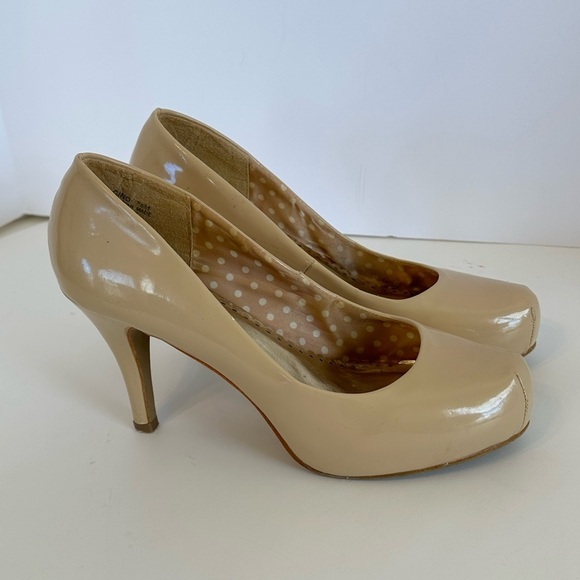 Rampage Taupe Patten Minimalist Career Dressy 3.5” Heels Sz 7.5M - Picture 1 of 7